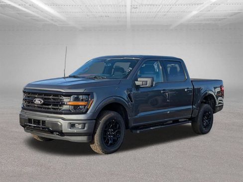 New 2026 Ford F150 XLT w/ Equipment Group 302A MID AWD/4WD image 3