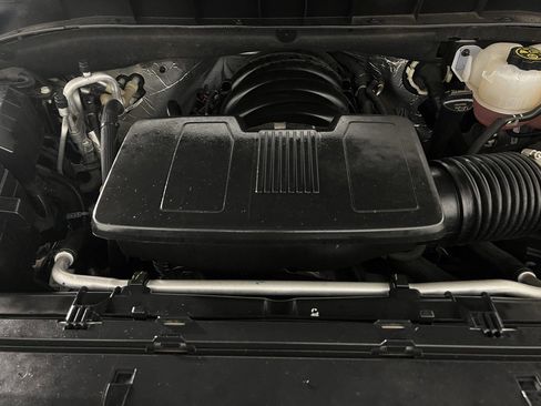 Used 2024 Chevrolet Tahoe Z71 w/ Z71 Off-Road Package image 39