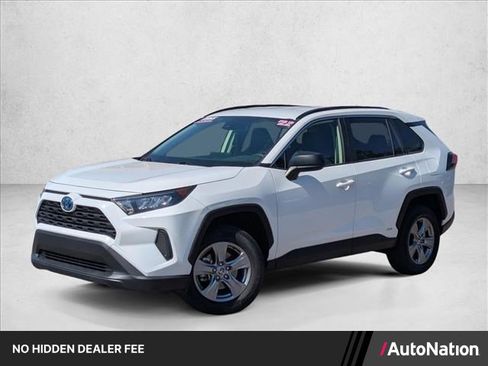 Used 2022 Toyota RAV4 LE AWD/4WD image 1