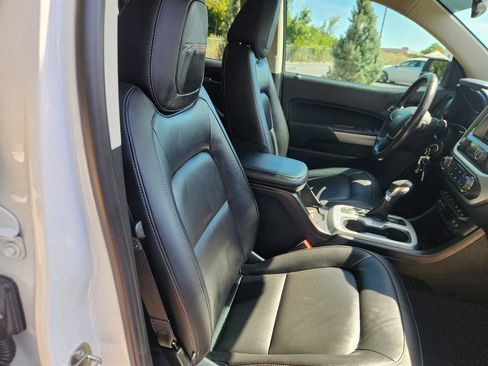 Used 2022 Chevrolet Colorado ZR2 w/ ZR2 Dusk Special Edition image 13