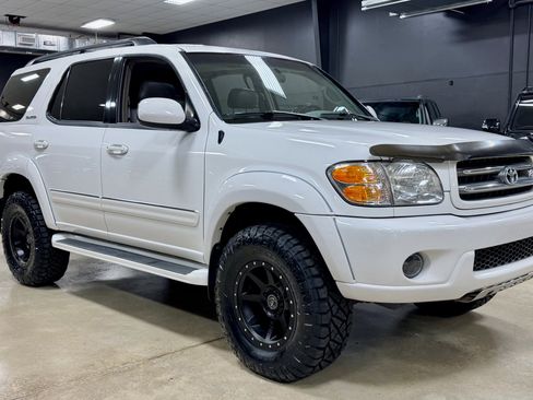 Used 2004 Toyota Sequoia Limited AWD/4WD image 4