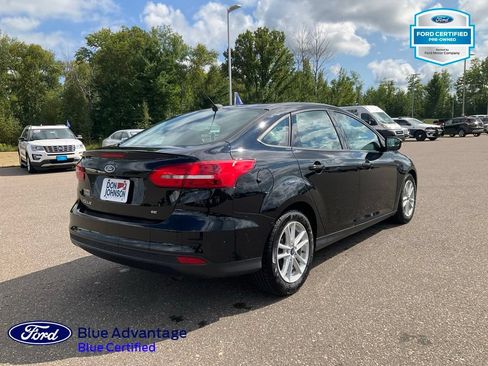 Used 2017 Ford Focus SE w/ Cold Weather Package FWD image 22