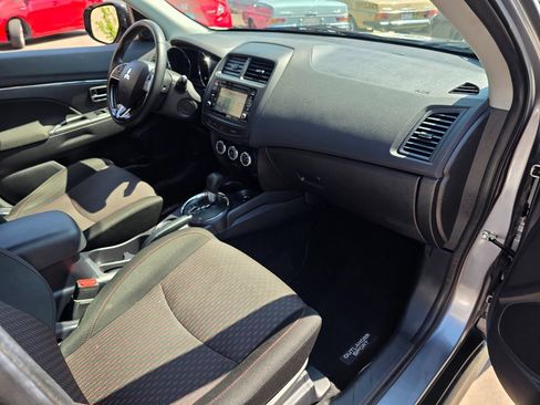 Used 2017 Mitsubishi Outlander Sport SE FWD image 14