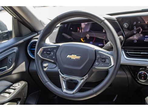 Used 2026 Chevrolet Trax LT w/ Driver Confidence Package FWD image 34