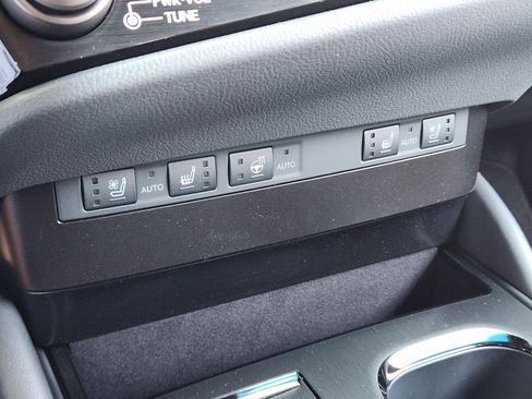 New 2025 Lexus ES 300h w/ Premium Package image 13