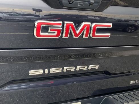Used 2025 GMC Sierra 1500 SLT image 29