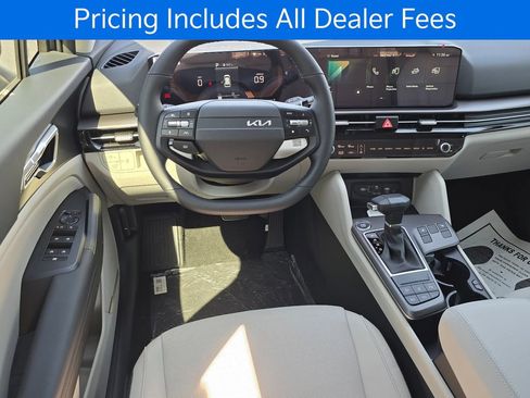 New 2026 Kia Sportage EX FWD image 10