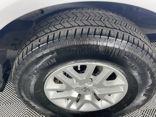 Used 2019 Nissan Frontier SV AWD/4WD image 29