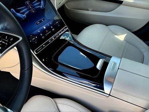 Used 2022 Mercedes-Benz C 300 Sedan image 18