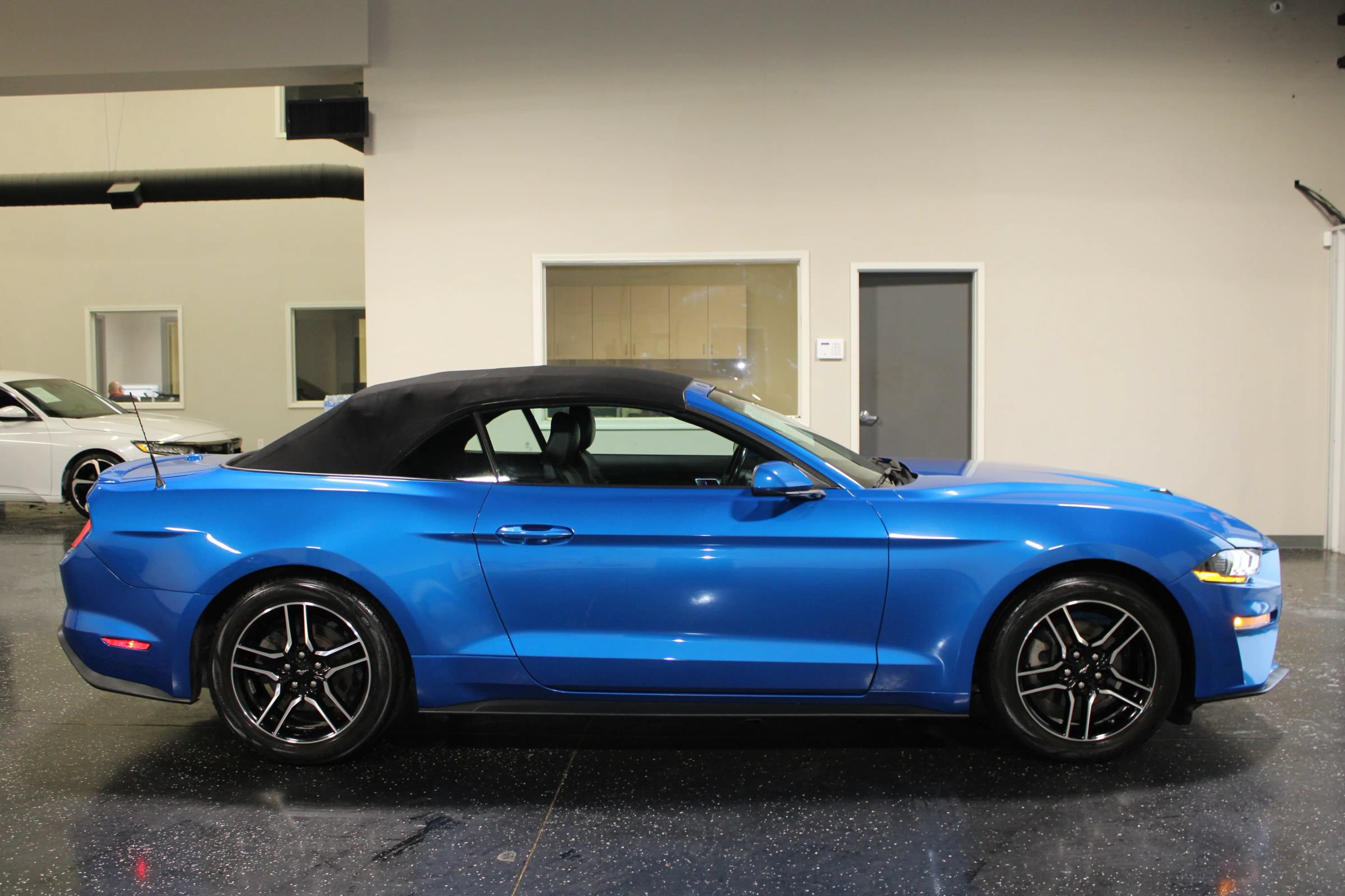 Used 2021 Ford Mustang Premium RWD image 2