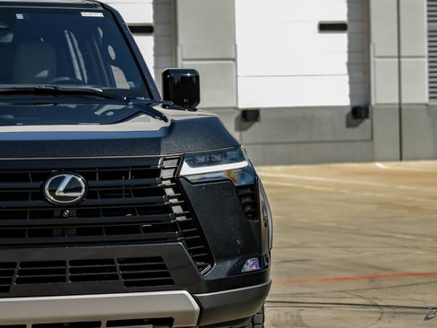 Used 2025 Lexus GX 550 image 25