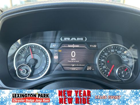 Used 2025 RAM 1500 Laramie image 15