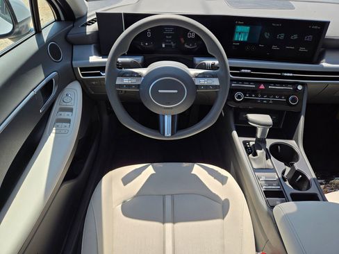 New 2025 Hyundai Sonata SE image 12