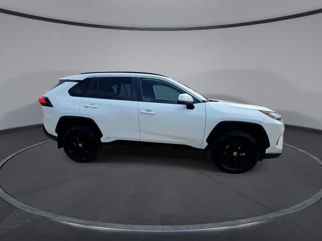 Used 2022 Toyota RAV4 SE AWD/4WD image 9