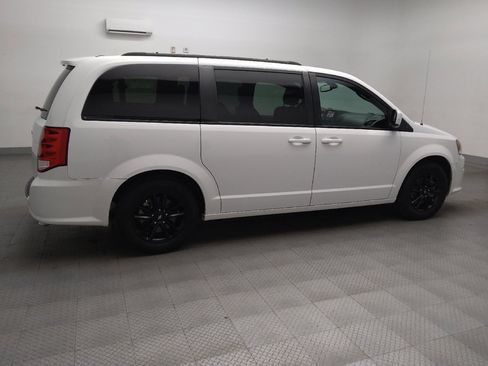 Used 2020 Dodge Grand Caravan SE image 10