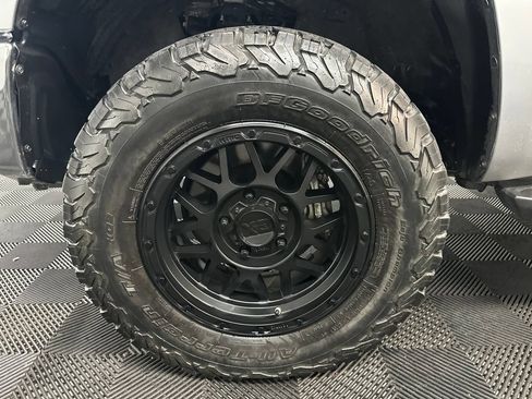 Used 2020 Toyota Tundra SR5 AWD/4WD image 34