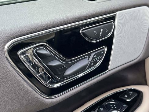 Used 2023 Lincoln Navigator L Reserve image 17