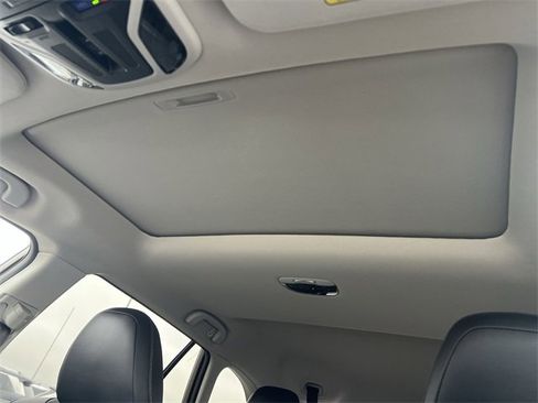 Certified 2022 Subaru Outback Limited image 3