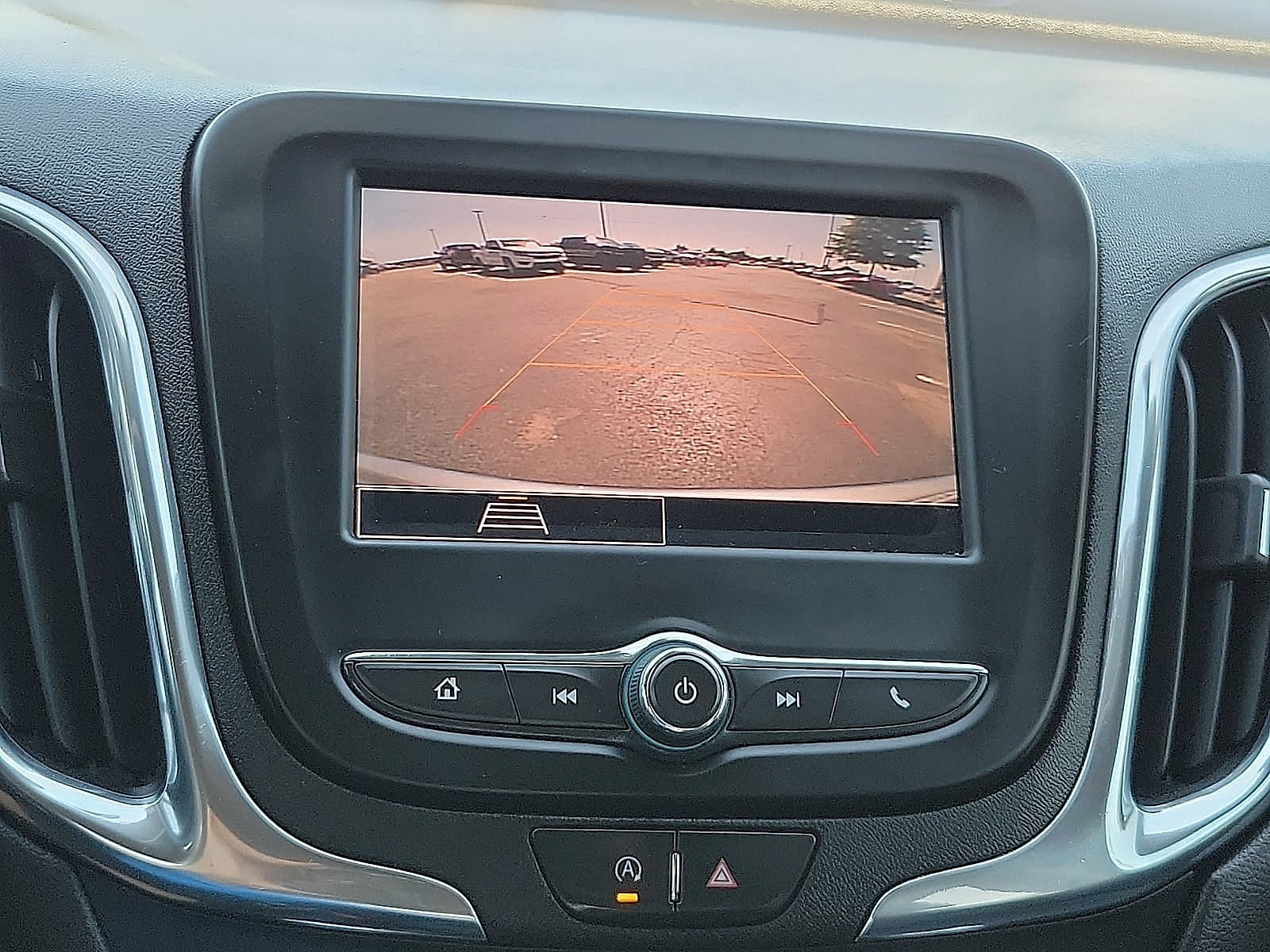 Used 2023 Chevrolet Equinox LT AWD/4WD image 16