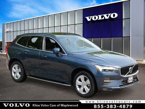 Used 2022 Volvo XC60 B5 Momentum AWD/4WD image 1