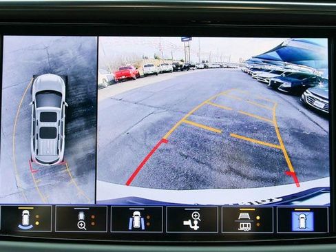 Used 2022 Buick Enclave Avenir w/ Avenir Technology Package image 36