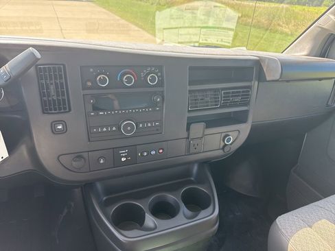 New 2025 Chevrolet Express 2500 Work Van w/ Driver Convenience Package image 23