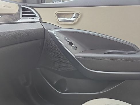 Used 2017 Hyundai Santa Fe Sport w/ Cargo Package AWD/4WD image 23