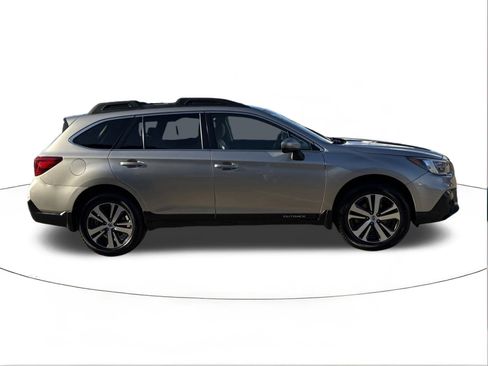 Used 2019 Subaru Outback 2.5i Limited w/ Popular Package #2 image 2