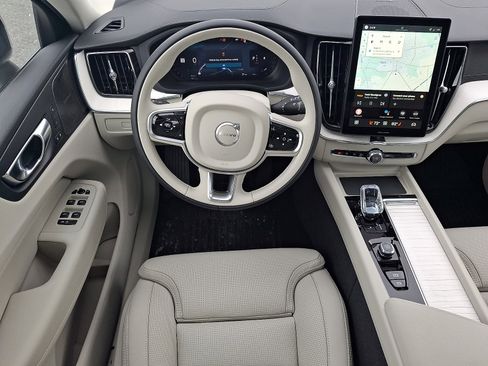 New 2026 Volvo XC60 B5 Ultra w/ Protection Package Premier AWD/4WD image 8