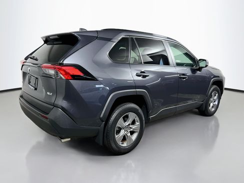 Used 2025 Toyota RAV4 XLE w/ Convenience Package FWD image 4