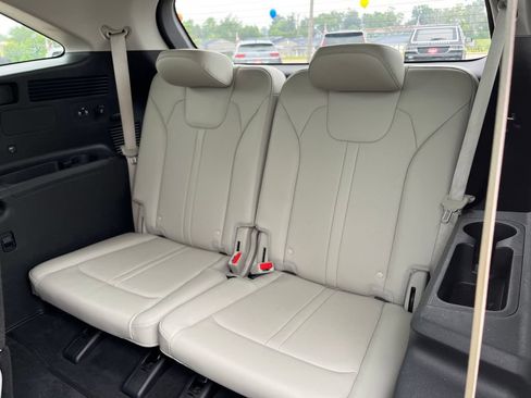 Used 2022 Kia Sorento S w/ Panoramic Sunroof Package FWD image 46