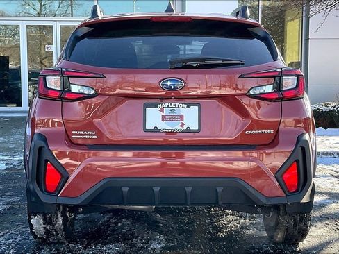 Certified 2025 Subaru Crosstrek 2.0i Premium image 3