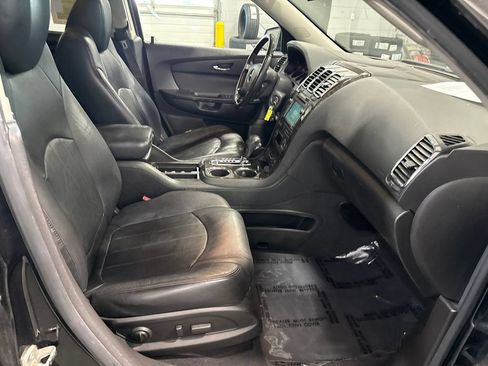 Used 2011 GMC Acadia Denali AWD/4WD image 16
