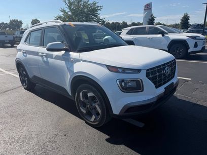 Used 2025 Hyundai Venue SEL