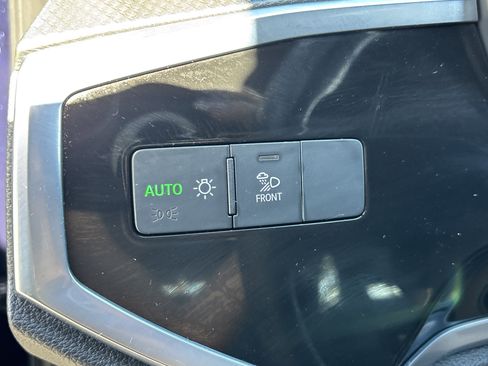 Used 2023 Audi Q3 2.0T Premium w/ Black Optic Sport Package image 30