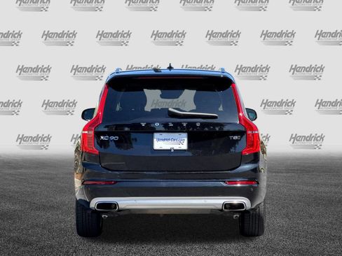 Used 2021 Volvo XC90 T5 Momentum AWD/4WD image 6