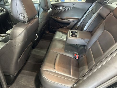 Used 2022 Chevrolet Malibu Premier image 34