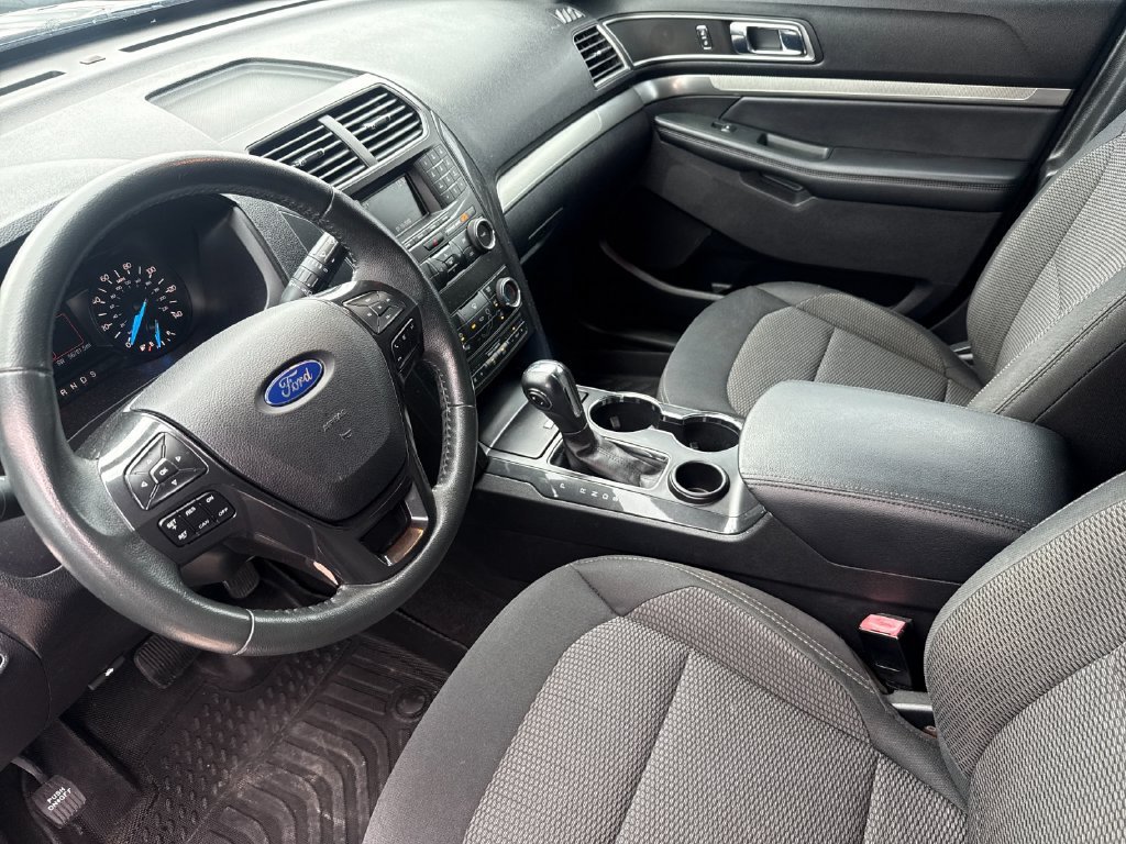 Used 2019 Ford Explorer XLT FWD image 10