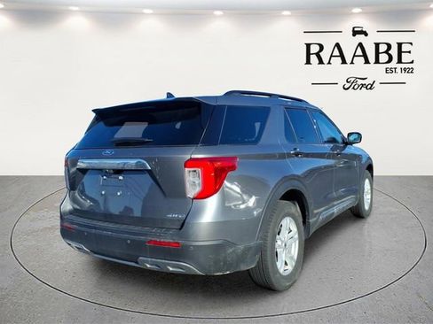 Used 2023 Ford Explorer XLT w/ Equipment Group 202A image 12