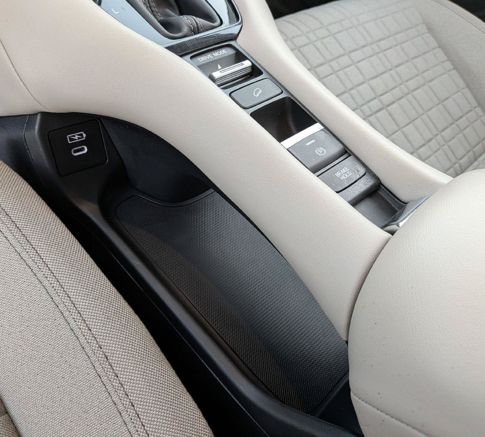 Certified 2024 Honda HR-V LX image 16