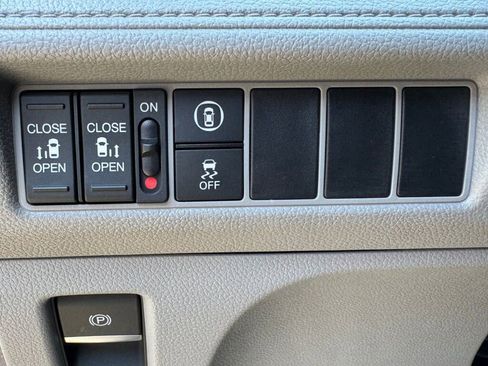 Used 2023 Honda Odyssey EX image 27