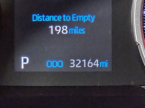 Used 2021 Toyota RAV4 XLE Premium image 35