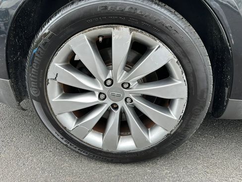 Used 2015 Lincoln MKS FWD image 14