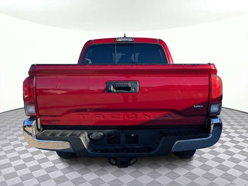 Used 2018 Toyota Tacoma SR5 image 4