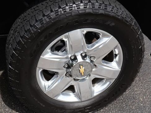 Used 2022 Chevrolet Silverado 2500 LTZ w/ LTZ Premium Package AWD/4WD image 29