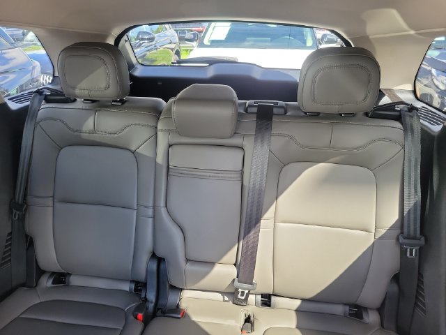Certified 2024 Lincoln Corsair FWD image 11