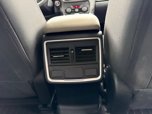 Used 2022 Subaru Forester Premium AWD/4WD image 15