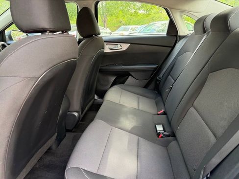 Used 2024 Kia Forte LXS image 12