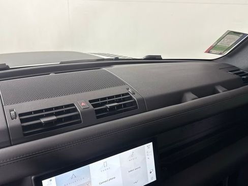 Certified 2024 Land Rover Defender 110 X-Dynamic SE image 34