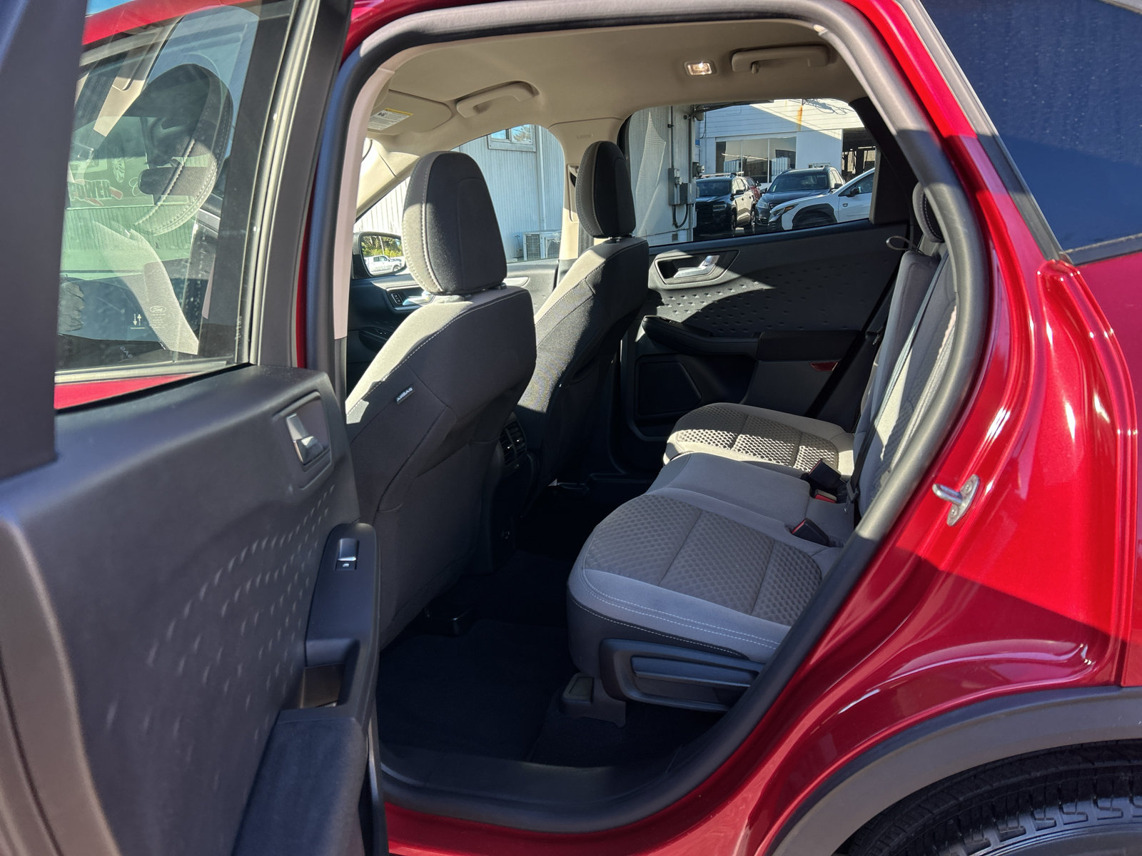 Used 2020 Ford Escape SE Sport FWD image 28
